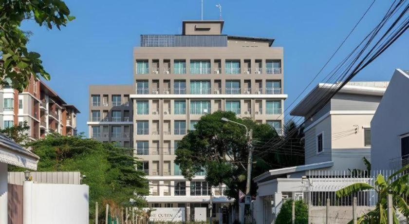 The Queen Palace 4* Bangkok